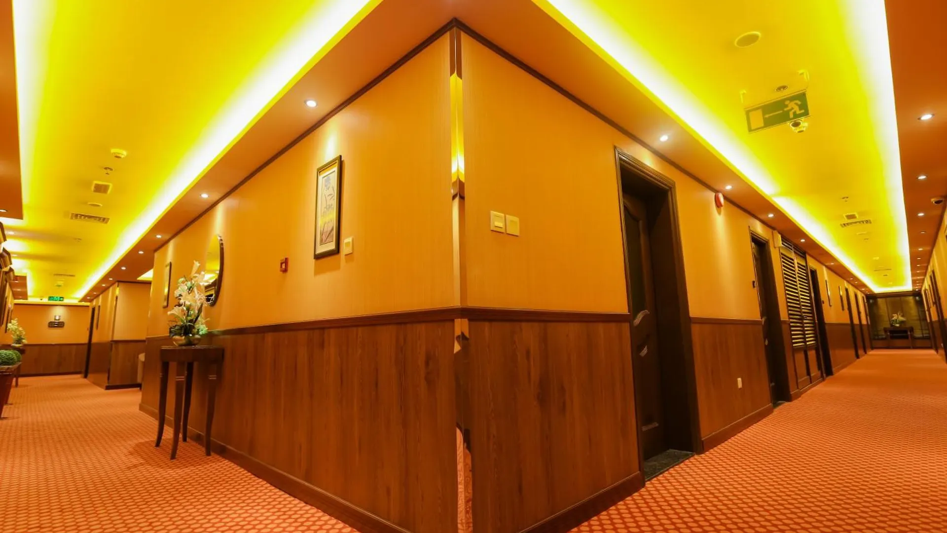 Fortune Pearl Hotel Dubai 3*,